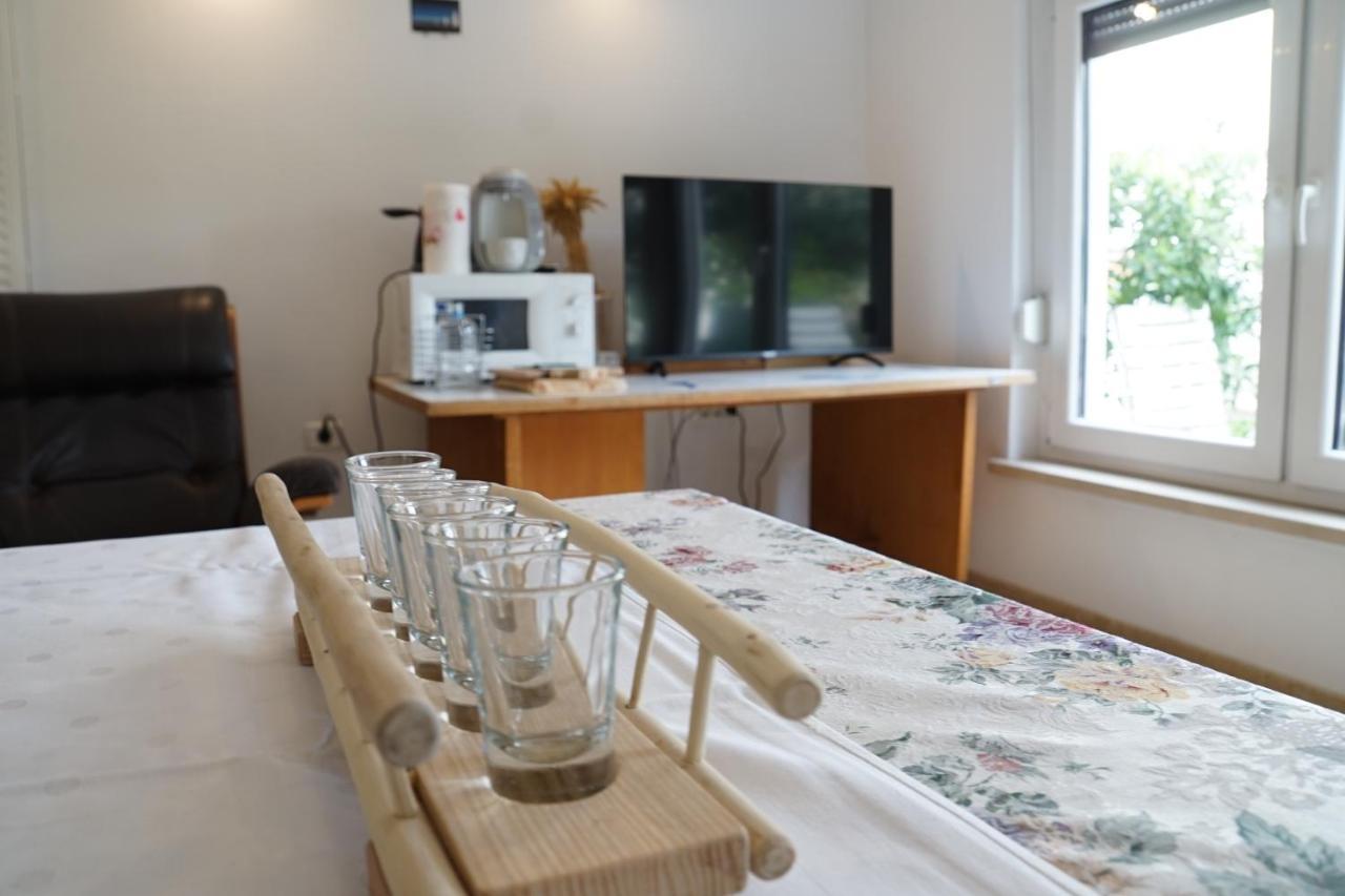 PUY Apartment Flora מראה חיצוני תמונה